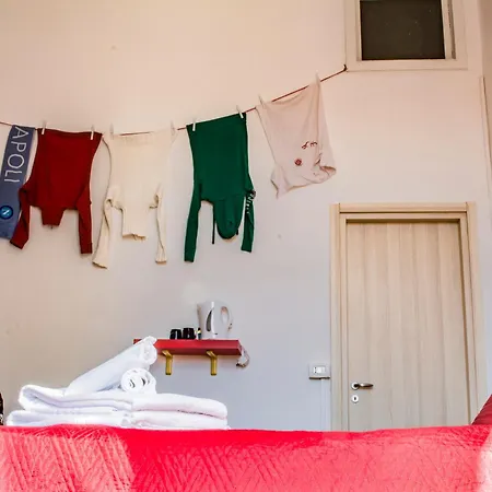 לינה וארוחת בוקר Tecla 4*