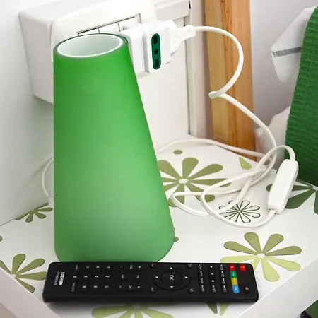 Tecla לינה וארוחת בוקר