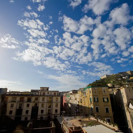 לינה וארוחת בוקר Tecla 4*