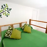Tecla Bed & Breakfast